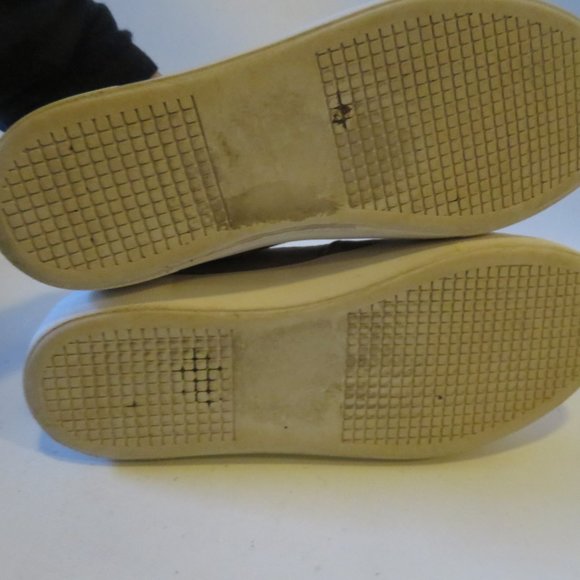 STEVE MADDEN GREY SUEDE SNEAKERS SZ 6.5* - Picture 5 of 6